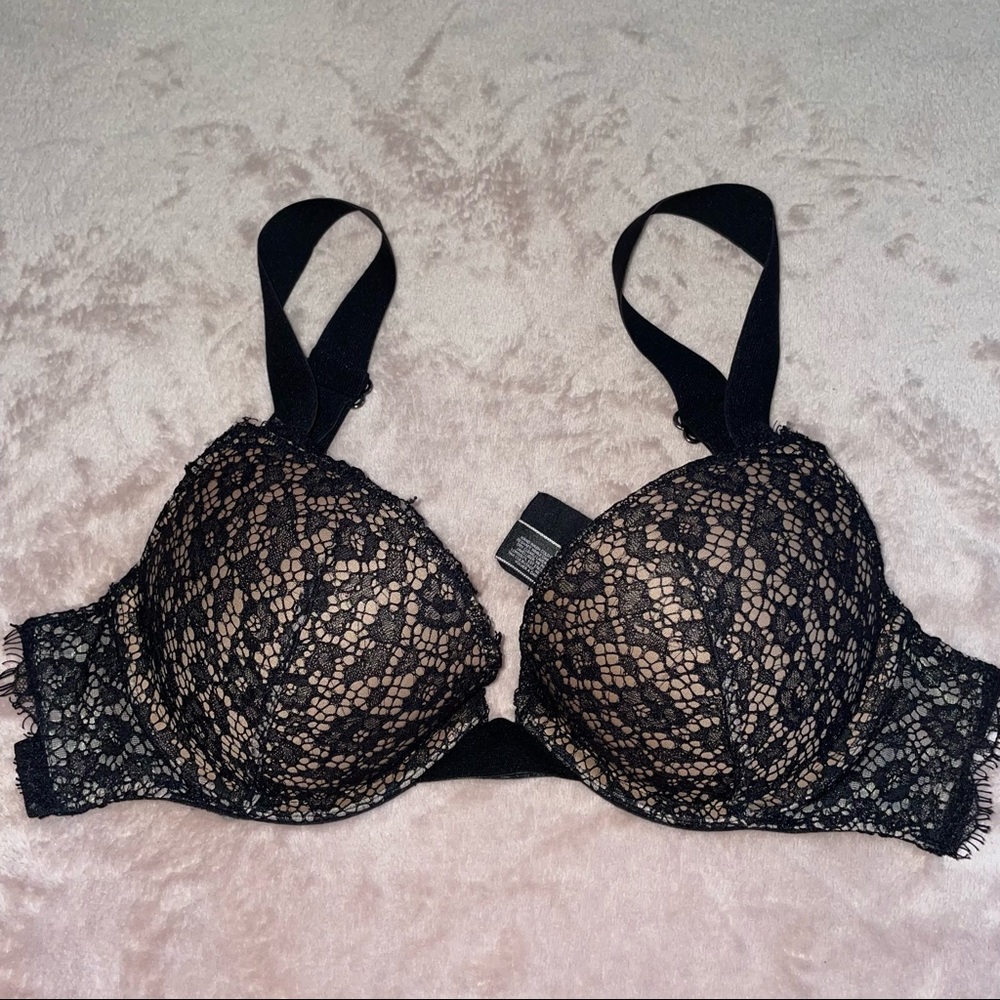 Victoria’s Secret lace very sexy push -up bra size 34C - Picture 1 of 11